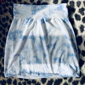 PINK Victoria’s Secret blue tie-dye knit skirt